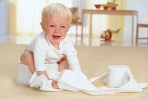 Болит попа у ребенка: причины, понос и другие сопутствующие симптомы, диагностика и лечение